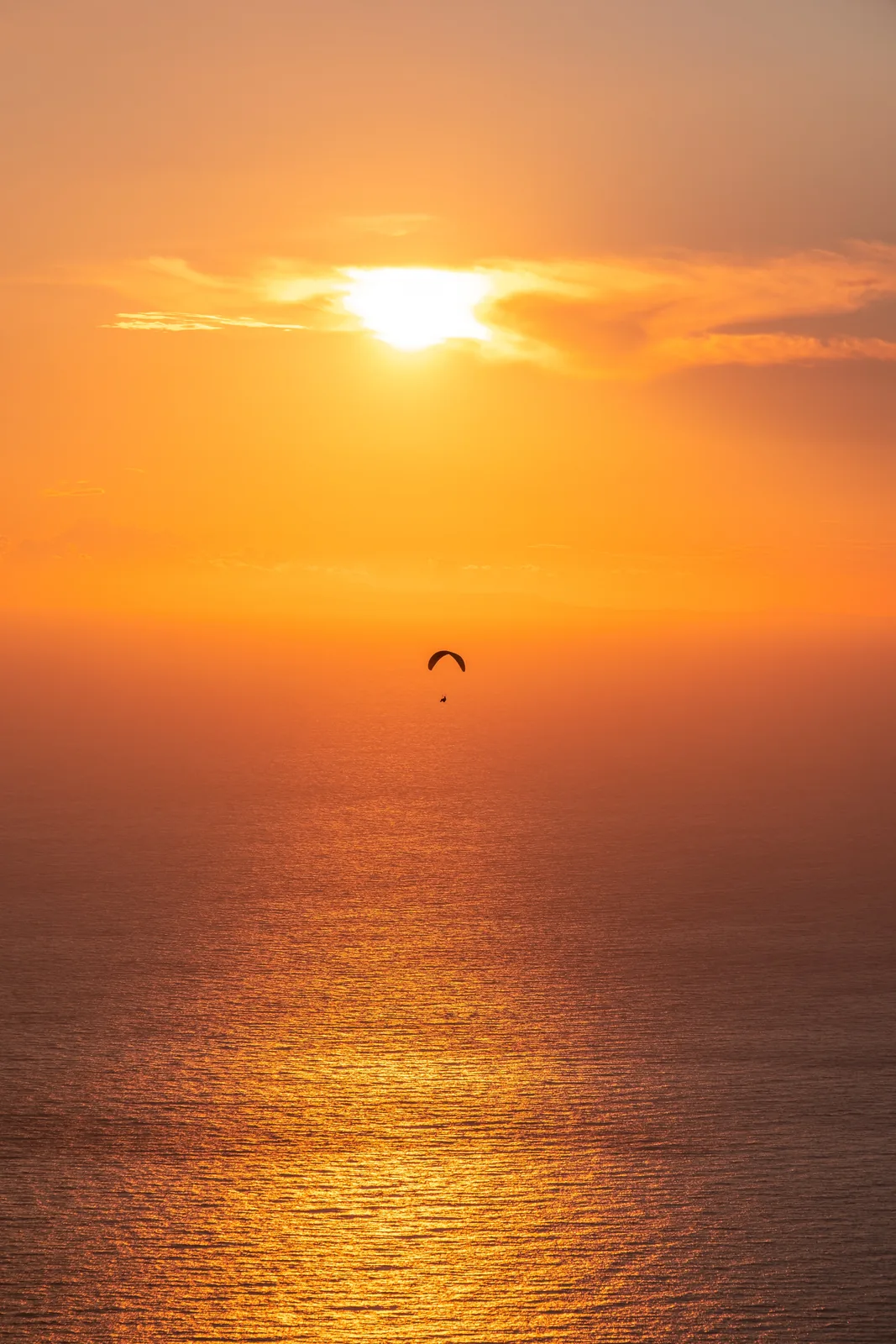Céu aberto sobre Niterói, condição ideal para o voo de parapente